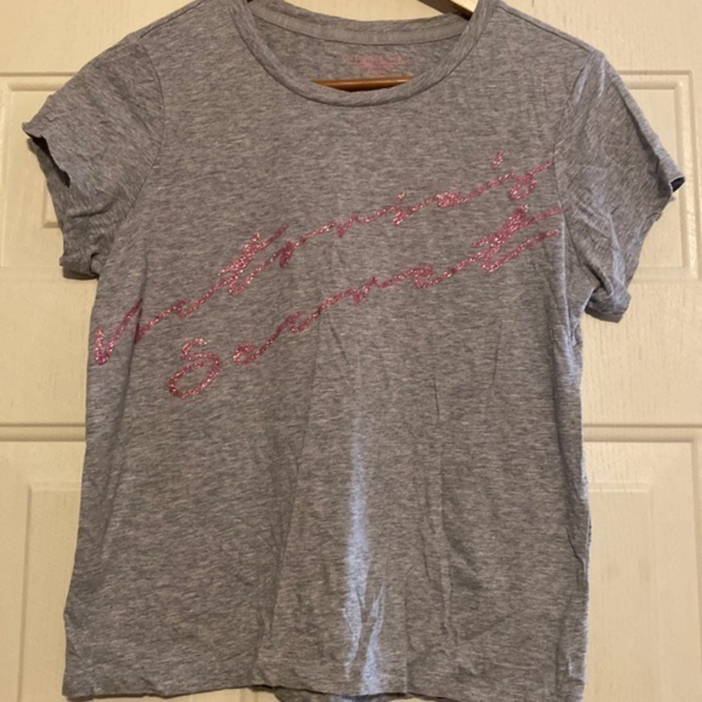 Victoria’s Secret t shirt